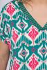 Immagine di CURVY GIRL V NECK TOP WITH LACE